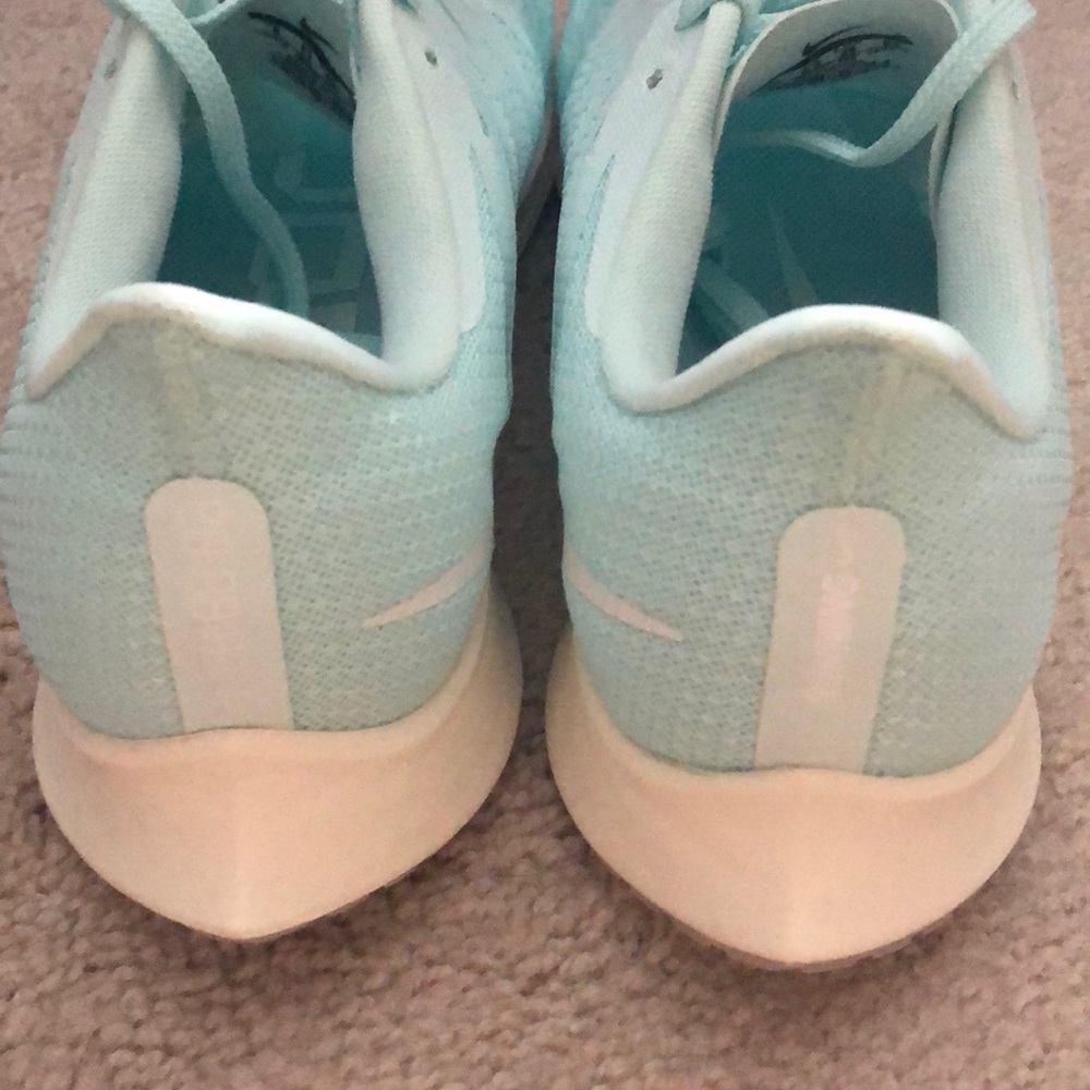 Nike Ladies Athletic CD7287-300 Size 8 - Picture 3 of 7